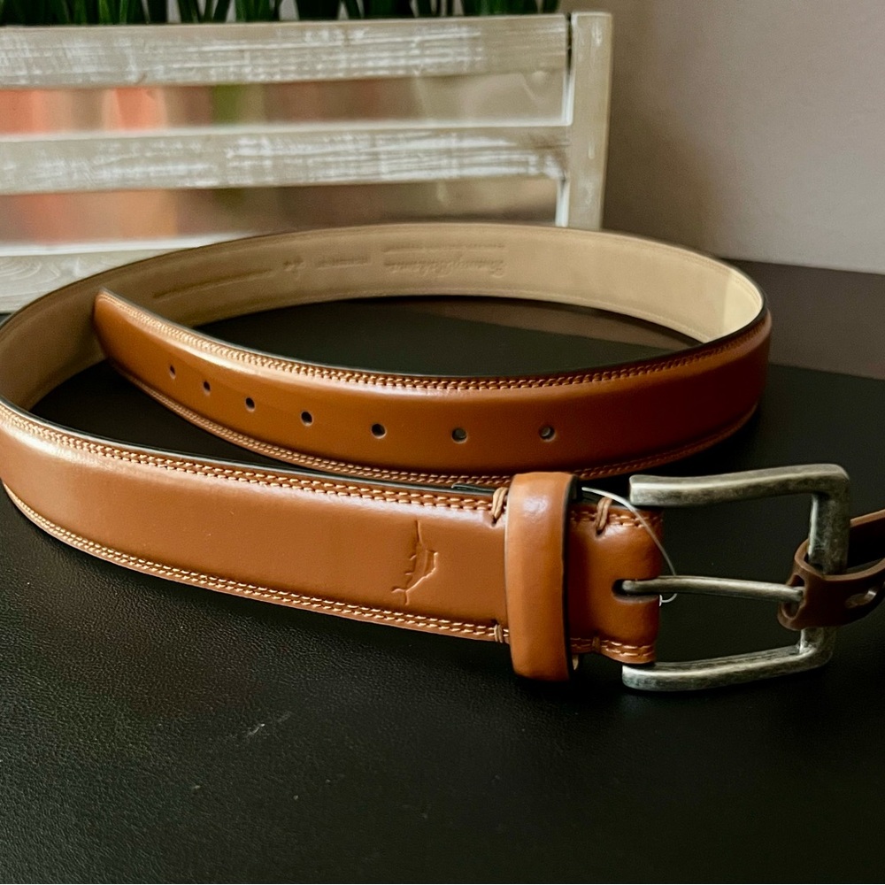 TOMMY BAHAMA Tan Leather Belt
